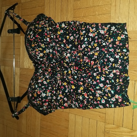 Corset - Picture 5 of 7